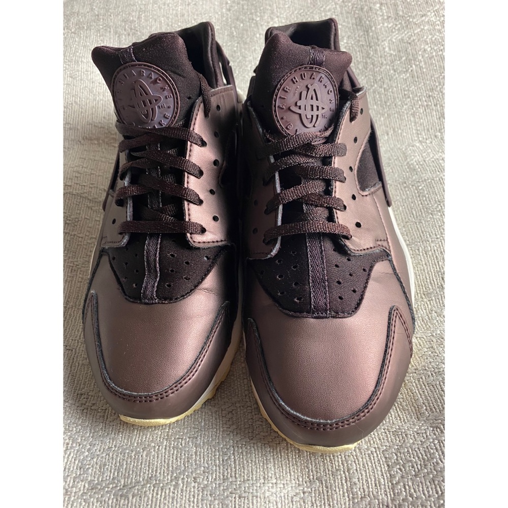 Nike Women’s Air Huarache Metallic Mahogany Shoes